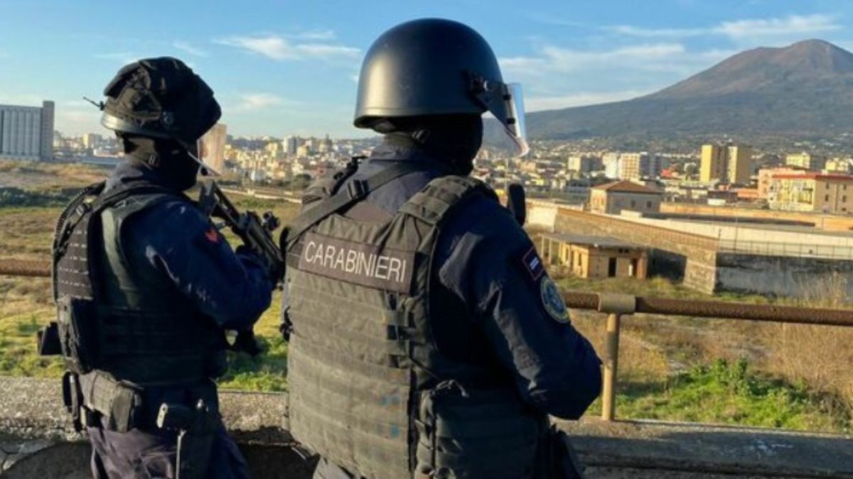 tentato omicidio napoli arrestato un 14enne