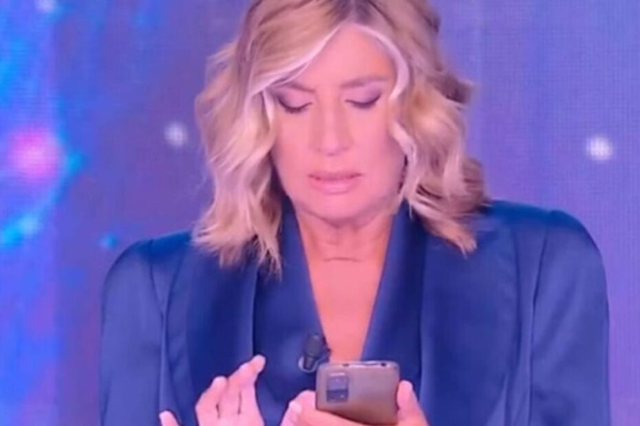 Myrta Merlino blocca la diretta: "devo darvi una notizia terribile"