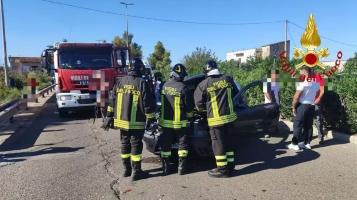 incidente scuolabus si ribalta policoro