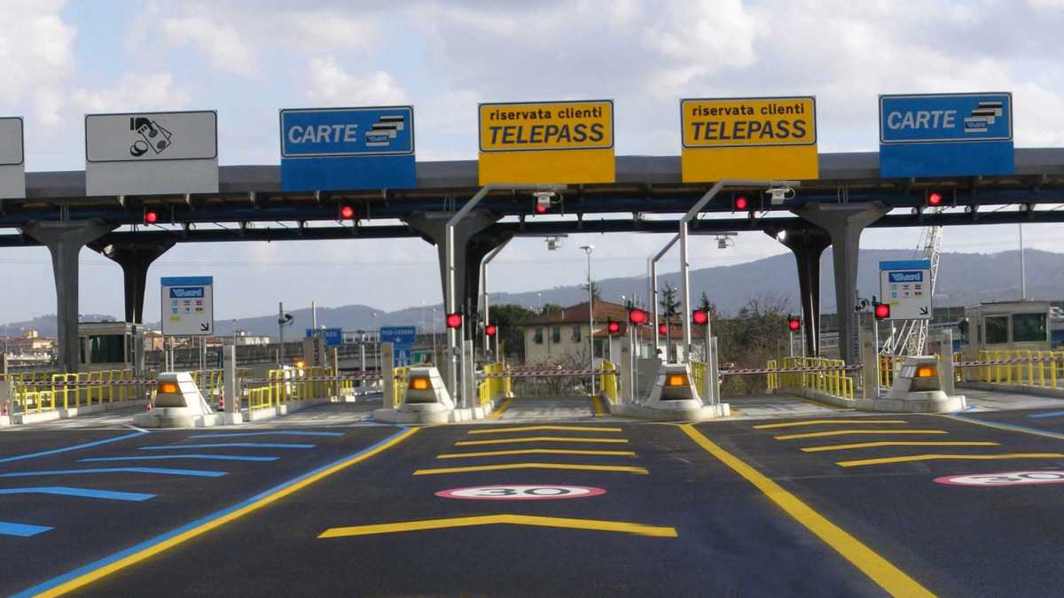 Aumenti Telepass: crescono i dubbi degli automobilisti e l’interesse per le alternative