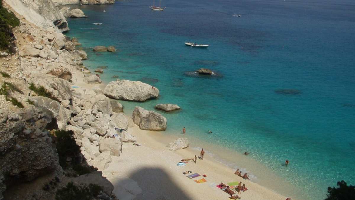 Estate 2025: le spiagge italiane più amate dai turisti Estate 2025: le spiagge italiane più amate dai turisti