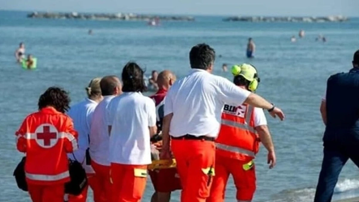 Selinunte, tragedia al mare: padre perde la vita cercando di recuperare un pallone
