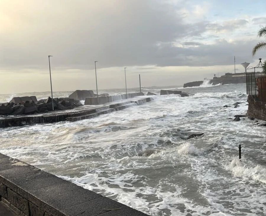 Maltempo Sicilia danni scuole chiuse