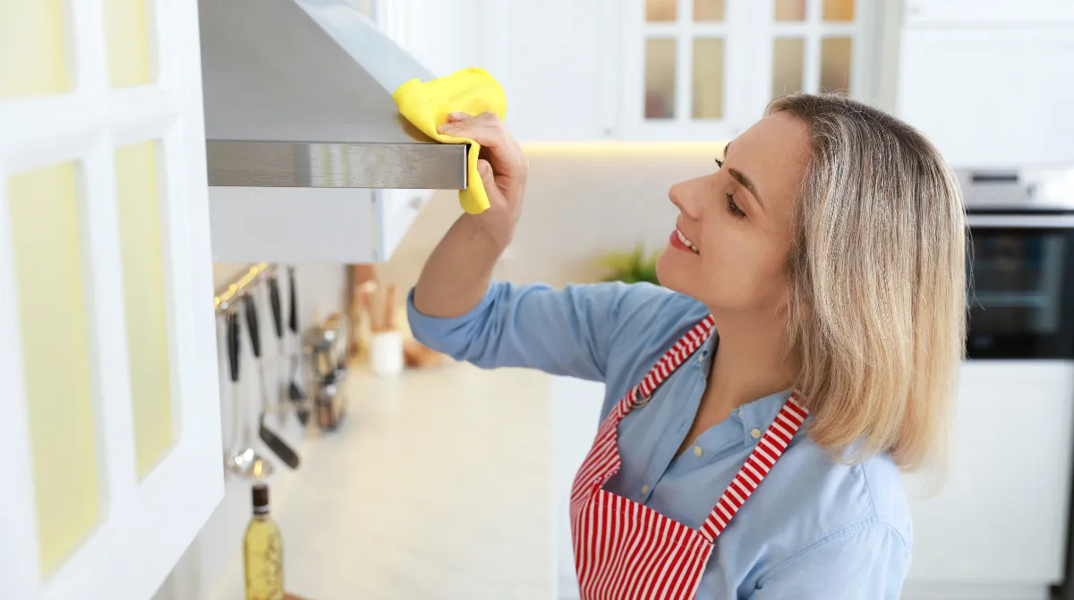 La psicologia svela cosa dice di te il pulire mentre cucini: 8 tratti sorprendenti La psicologia svela cosa dice di te il pulire mentre cucini: 8 tratti sorprendenti