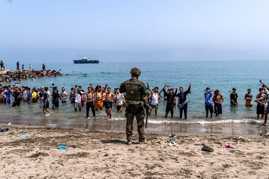 Account social marocchini invitano a un nuovo tentativo di ingresso a Ceuta il 15 agosto