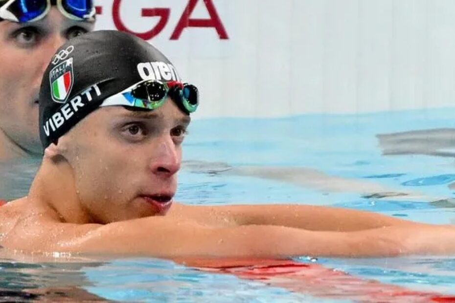 La staffetta 4x100 mista dell’Italia squalificata agli Europei di nuoto di Parigi