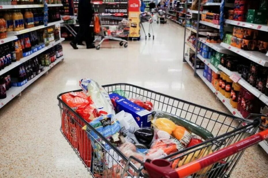 Supermercati aperti a Ferragosto 2026, l’elenco delle catene e gli orari di apertura