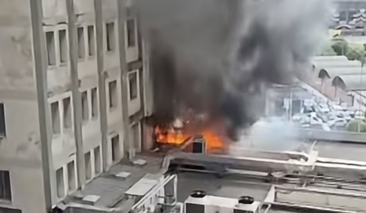 salerno incendio all8217esterno del pronto soccorso dell8217ospedale ruggi da Urbanpost.it salerno incendio all8217esterno del pronto soccorso dell8217ospedale ruggi