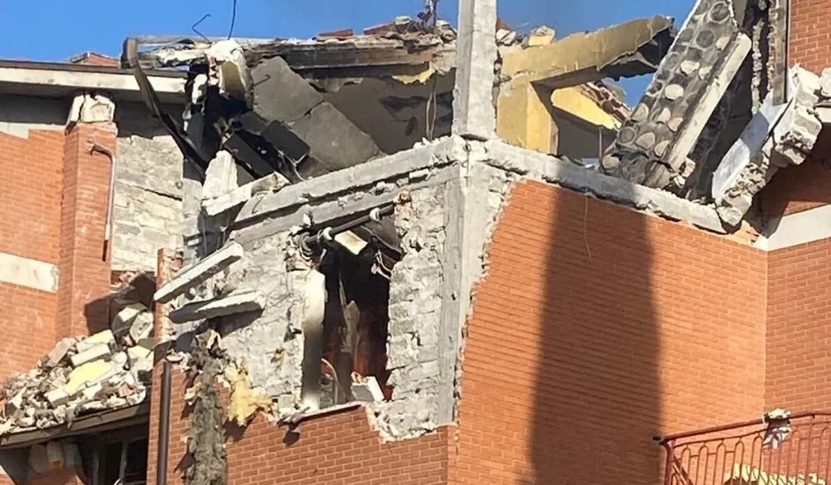 cassino esplosione in un appartamento crolla il tetto due ustionati gravi da Urbanpost.it cassino esplosione in un appartamento crolla il tetto due ustionati gravi
