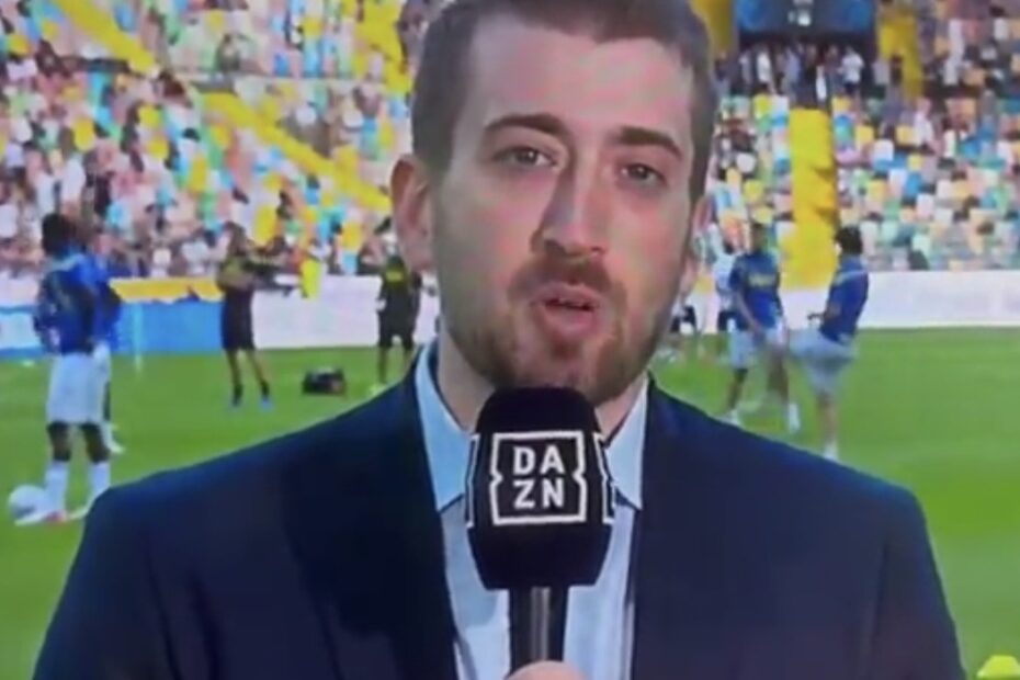 La gaffe in diretta dell’inviato DAZN Alessandro Vescini durante Udinese-Como