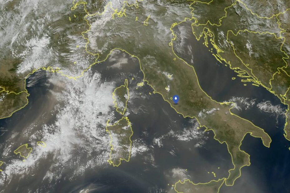 Allerta meteo per domani 28 agosto: temporali al Nord e caldo record fino a 44 gradi al Sud