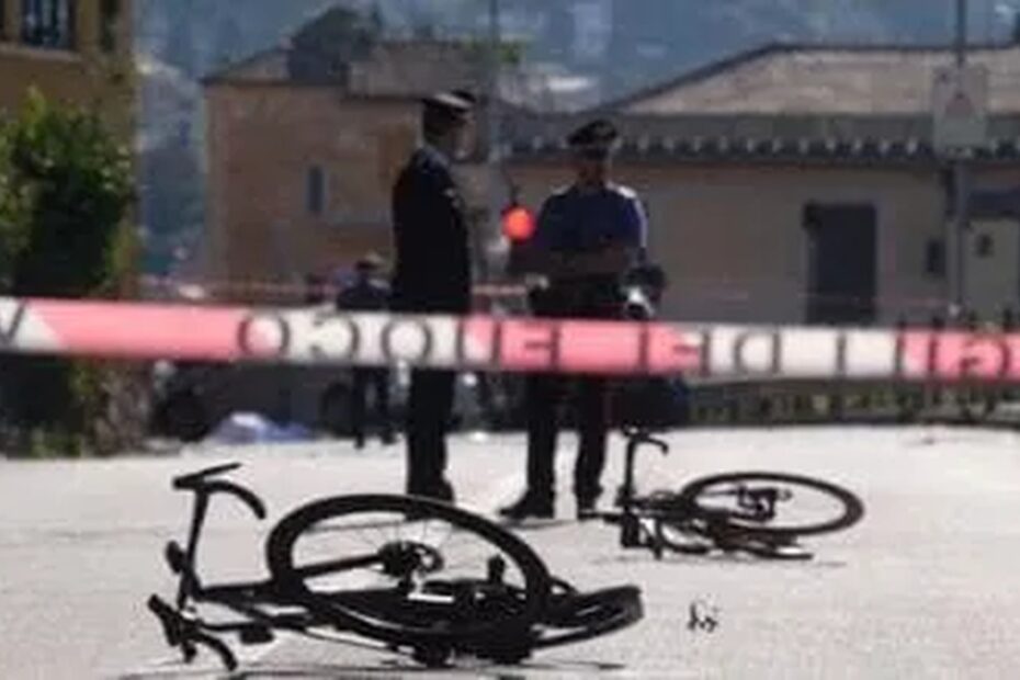 Via Aurelia a Bogliasco, dove un’auto ha travolto due ciclisti causando due morti