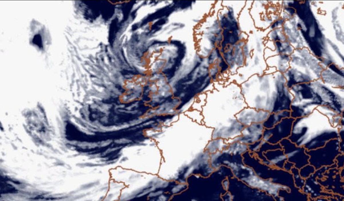 meteo arriva il ciclone atlantico temperature gi249 fino a 10 gradi da Urbanpost.it meteo arriva il ciclone atlantico temperature gi249 fino a 10 gradi