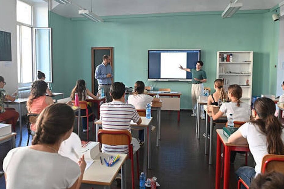 Istituti tecnici, l’allarme dei docenti: materie nuove senza linee guida ministeriali