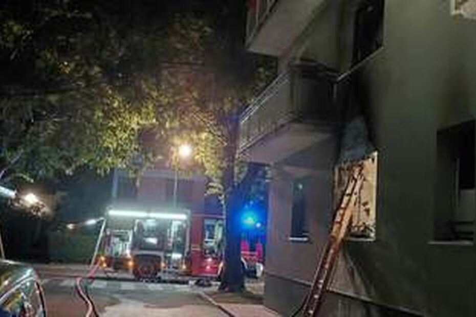 Incendio nella notte a Lucca, nel quartiere San Vito: due morti e 13 feriti