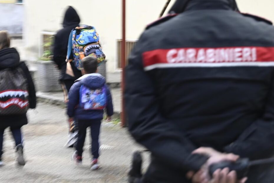 La scuola elementare di Trepuzzi, nel Leccese, dove è stato trovato un coltello nello zaino di un bambino di 6 anni