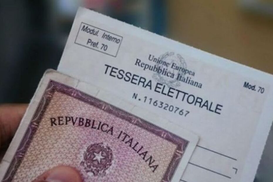 Addio alla tessera elettorale cartacea: il nuovo formato digitale sullo smartphone