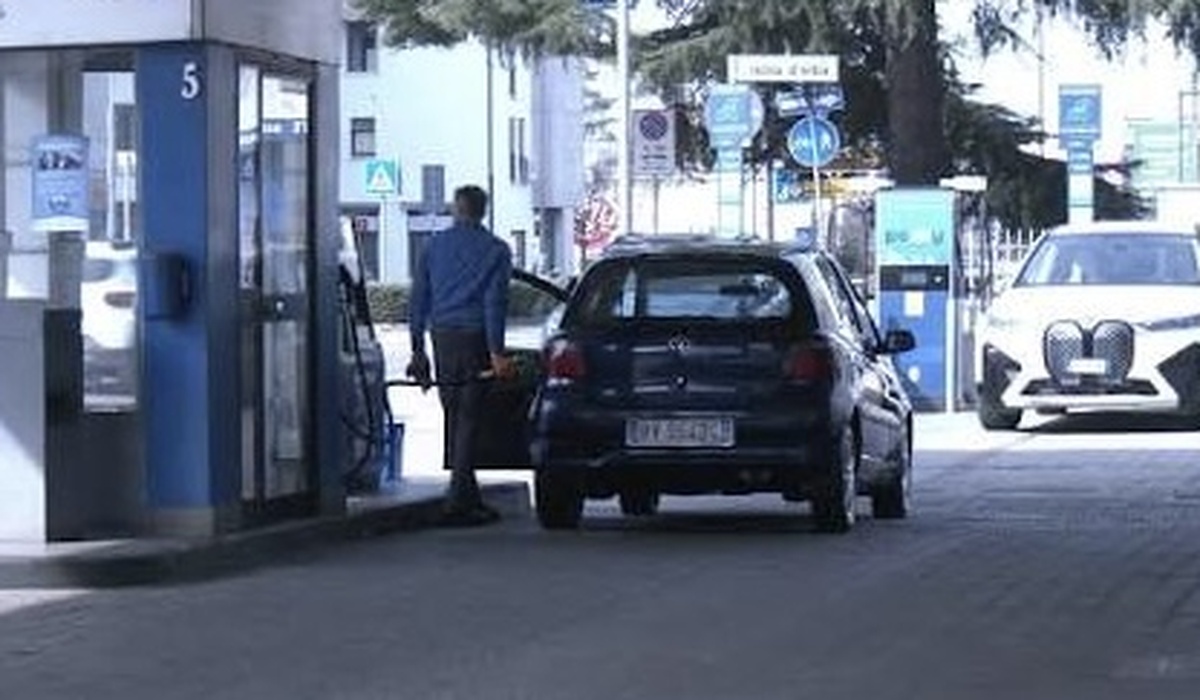 carburanti quali distributori applicano il tetto ai prezzi l8217elenco aggiornato da Urbanpost.it carburanti quali distributori applicano il tetto ai prezzi l8217elenco aggiornato