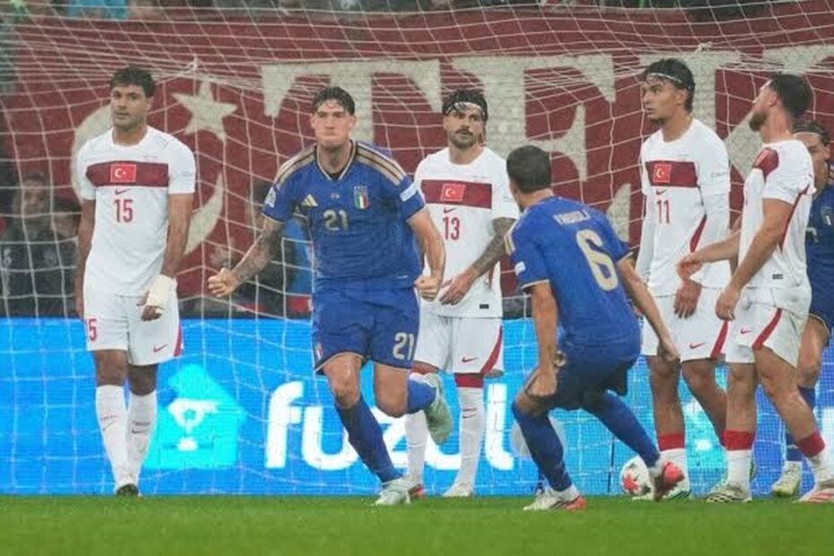 Turchia-Italia, fischi all'inno italiano e contestazione a Montella all'Arena del Coccodrillo di Bursa