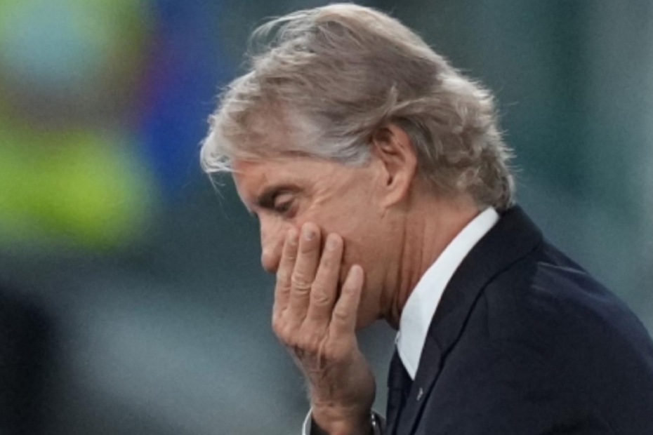Giacomo Raspadori lascia il ritiro della Nazionale italiana a Coverciano per un problema alla coscia