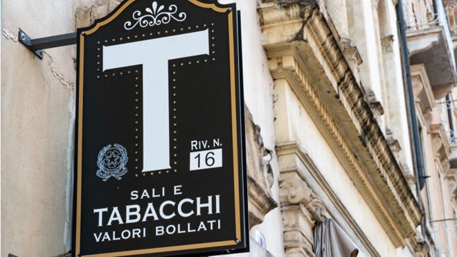 tabacchi nuovi aumenti dal 14 ottobre cambiano i prezzi di 28 prodotti di 13 marche ecco quali costano di pi249 sigarette escluse da Urbanpost.it tabacchi nuovi aumenti dal 14 ottobre cambiano i prezzi di 28 prodotti di 13 marche ecco quali costano di pi249 sigarette escluse