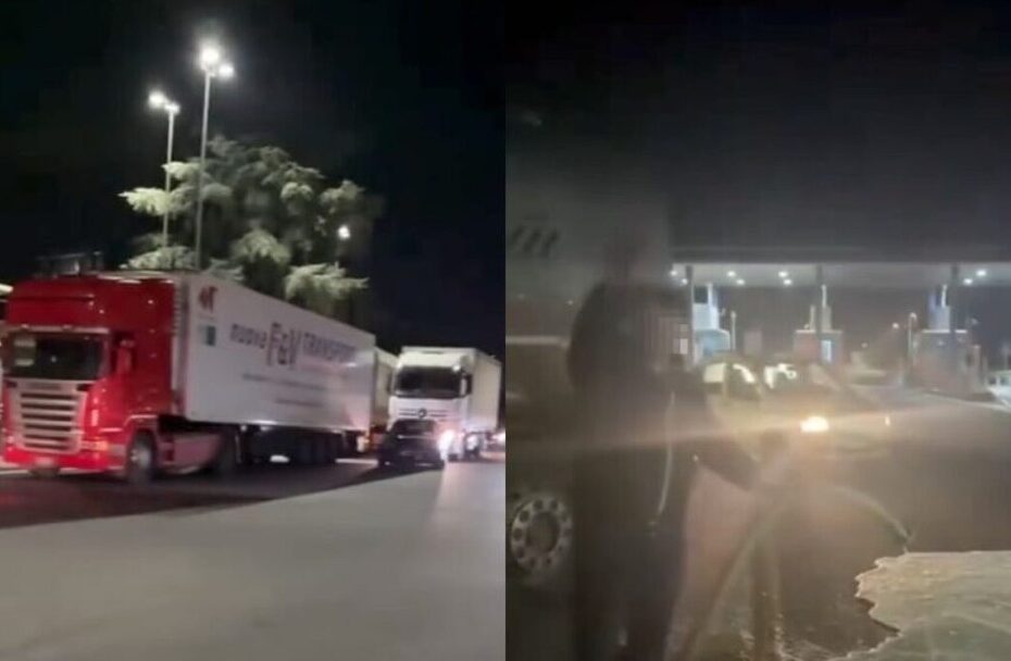 Camion fermi al casello di Nola, sull'autostrada A30, durante la protesta degli autotrasportatori contro il caro carburanti in Campania