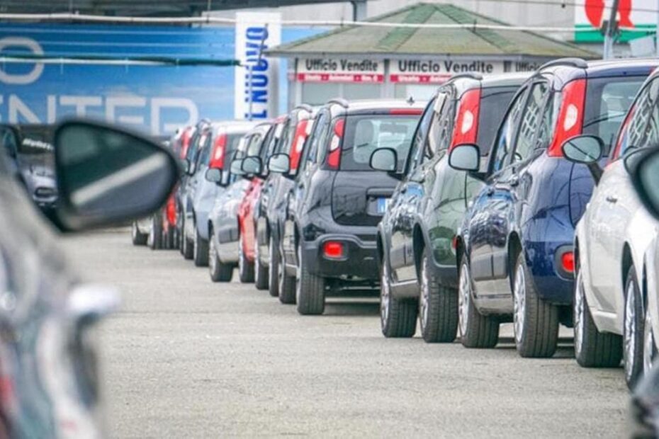 Bollo auto 2027, l'esenzione per le vetture fino a 80 kW scatta automaticamente o va richiesta?