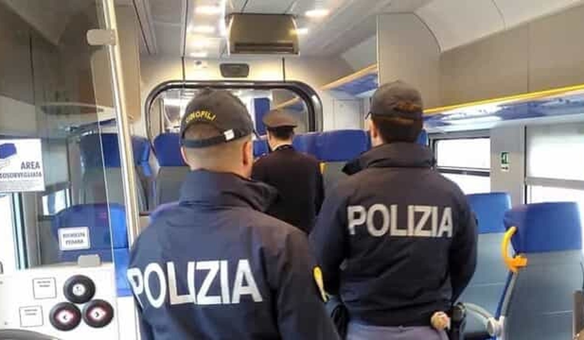 rovereto in otto sul treno senza biglietto e ubriachi si rifiutano di scendere uno prende a calci e morde due poliziotti da Urbanpost.it rovereto in otto sul treno senza biglietto e ubriachi si rifiutano di scendere uno prende a calci e morde due poliziotti
