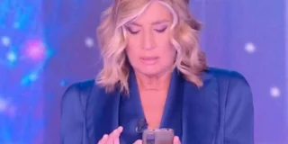 Myrta Merlino blocca la diretta: "devo darvi una notizia terribile"