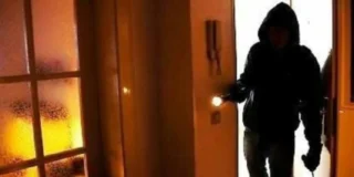 Rapina a Roma, orrore in casa: violenza su madre e figlia disabile