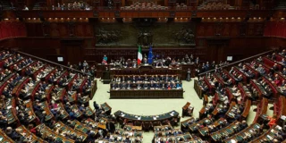 Il voto della Camera sulla Giornata nazionale Enzo Tortora scatena la polemica politica