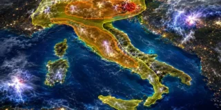 Allerta meteo gialla per giovedì 13 agosto: le regioni italiane a rischio temporali