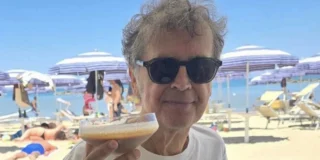 Kruger Agostinelli, storico dj e volto della notte marchigiana, è morto a 72 anni
